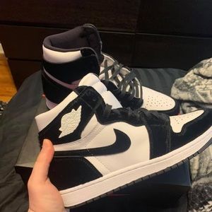 JORDAN 1s PANDAS
